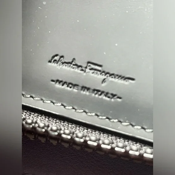 NWT Salvatore Ferragamo dual zip leather Gancini wallet w/gift bag - Picture 11 of 14